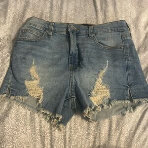 Jean shorts - Brand:Kendall+Kylie